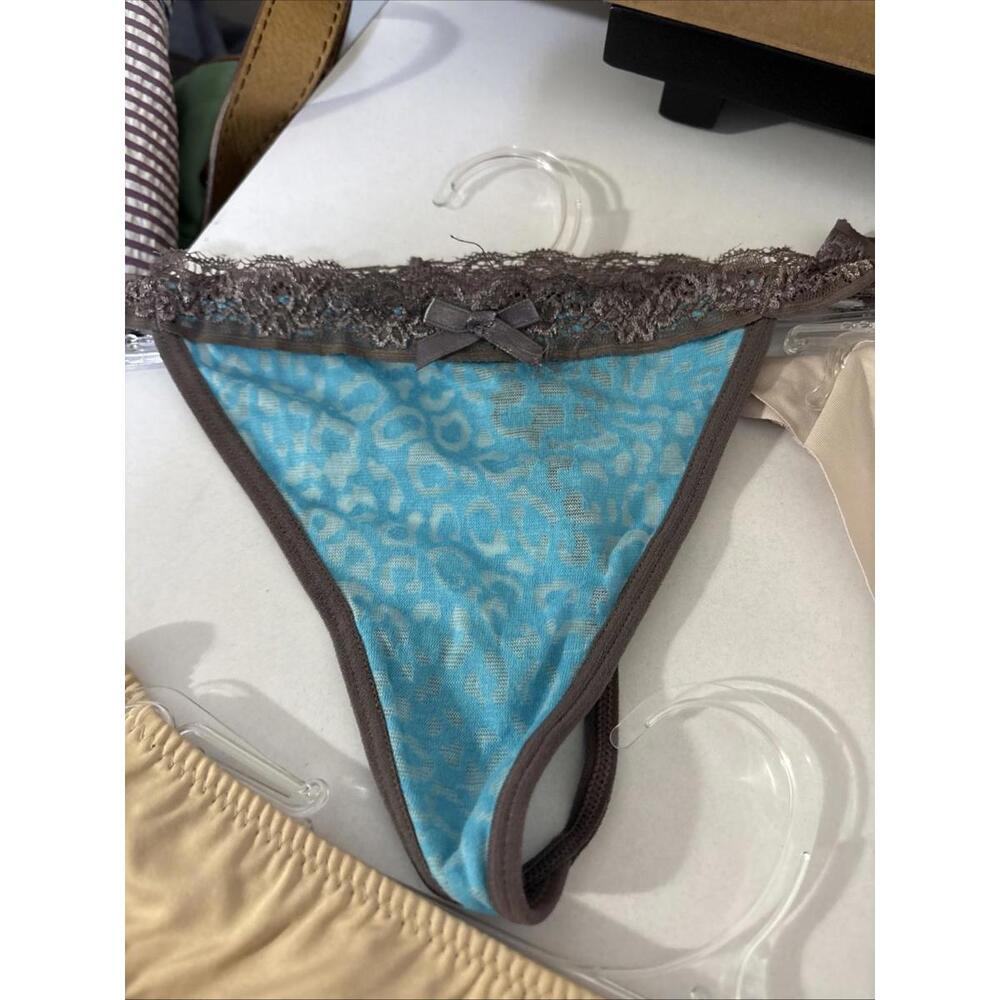 NWT 3 Pair Rene Rofe Small Thongs Panties Lace Blue Beige Dusty Pink New
